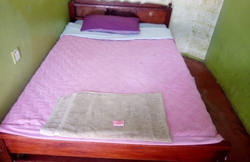 Kasarani Cama Y Desayuno | Joyous Guest House