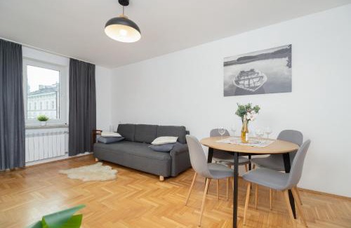 Stare Podgorze Apartamento | Józefińska Apartment with Balcony Cracow by Noclegi Renters