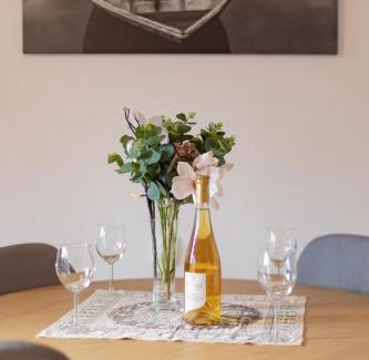 Stare Podgorze Apartamento | Józefińska Apartment with Balcony Cracow by Noclegi Renters