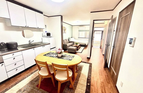 Fushimi Casa | Quiet residential area in Fushimi-ku, Kyoto. Both short/long term stays are welcome. 4 minute walk to subway station 3 stops to Fushimi Inari Taisha shrine Accommodates 2-10 people