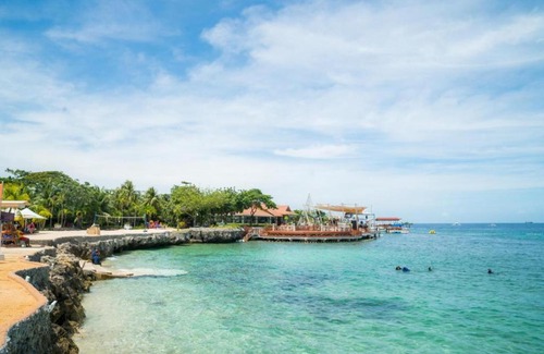 Downtown Cebu Otro | Jpark Island Hotel