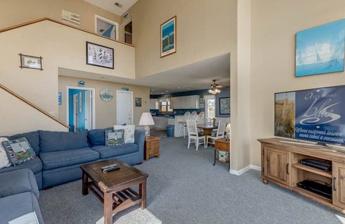 Ocean Hill Casa | Salas del juez | 415 pies de la playa | Piscina privada, jacuzzi