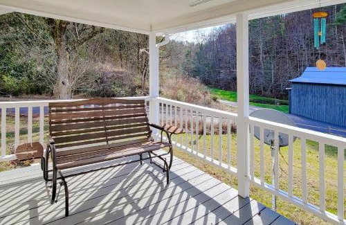 Sevierville Casa | Julia's Farmhouse