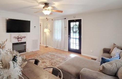 Sevierville Casa | Julia's Farmhouse