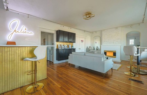 Winchester Casa | Relájese en Lujo: Suite Spa Juliana - Todo el Piso Principal