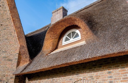 Archsum Apartamento | Juliane - Gallery suite - thatched. Nature. Garden.