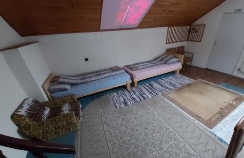 Senta Casa | Julija Pansion