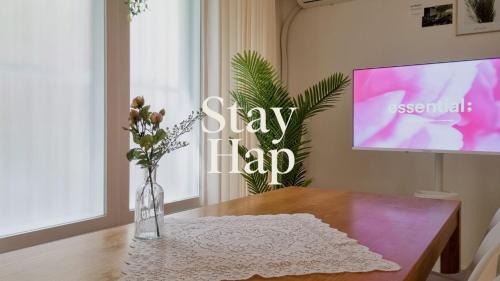 Hapjeong-dong Casa | July & August, Hongdae, 3min to Hapjeong Stn, 7 Guests
