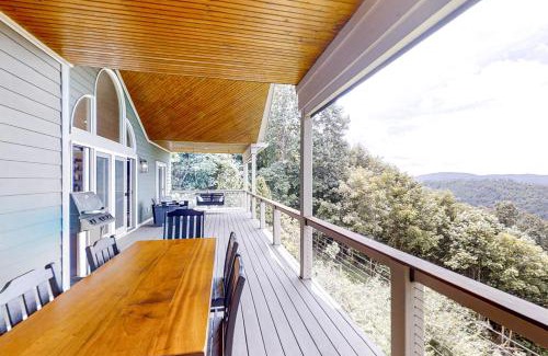 Laurel Park Casa | Jump Off Rock Retreat