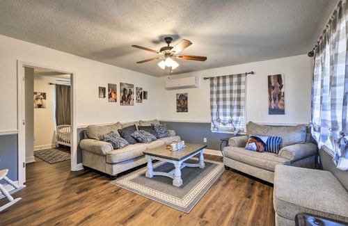 Howard Casa | Junction City Home Large Yard and Deck!