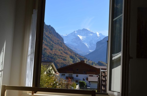 Matten bei Interlaken Casa | Jungfrau Family Holiday Home, 5 habitaciones, capacidad para 12 personas, jardín, barbacoa y estacionamiento
