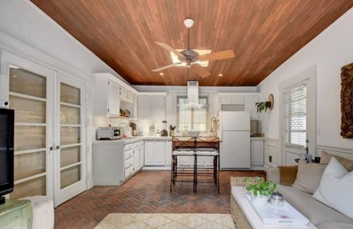 Riverside Park Casa | Jungle Getaway In The Heart of Ft. Lauderdale