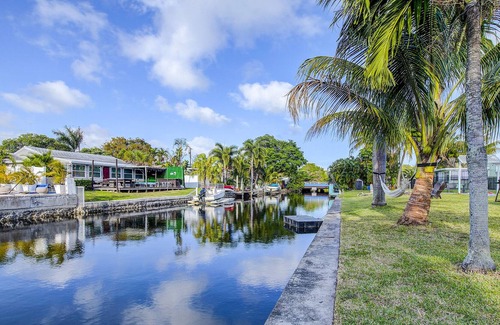 Croissant Park Casa | Jungle House w/Pool table & Free Kayaks 3B/3B
