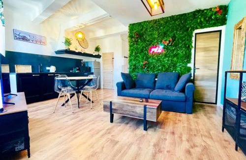 Le Muy Apartamento | Jungle (Play) Room