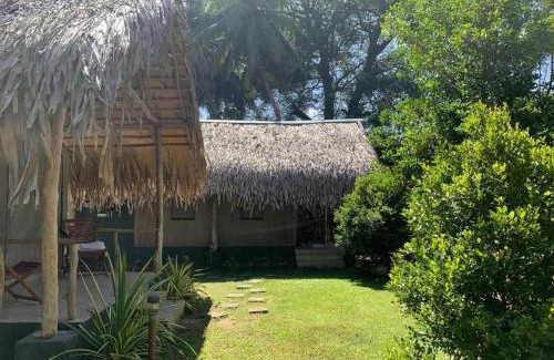 Udawalawa Casa | Jungle View River Camping