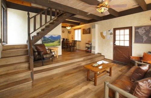 Big Bear City Casa | Juniper's Cottage - Secluded hideaway with a large fenced yard giving the feeling of privacy!