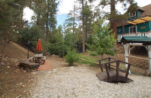 Big Bear Casa | Juniper's Cottage - Hot Tub, Fireplace, Fenced Yard, Pet Friendly