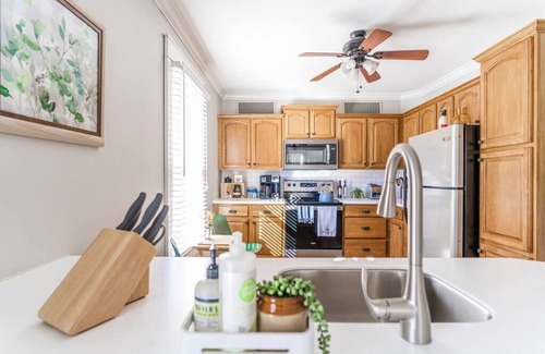 North Chattanooga Casa | Quiet Delight w/ Firepit & Grill 5 Min to TN Aquarium