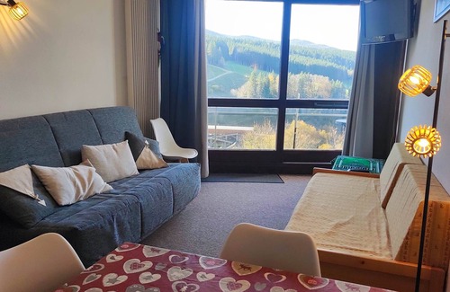 Villard-de-Lans Apartamento | Just 5 minutes from the ski slopes! Charming Studio ideal for couples and families