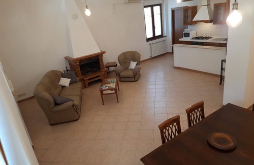 Cupello Apartamento | Just 9 km from the Adriatic Sea, L'Acero apartment.