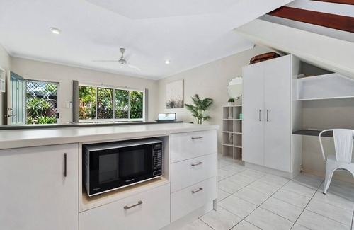 Yorkeys Knob Apartamento | Just a short stroll to beautiful Yorkeys Knob beach
