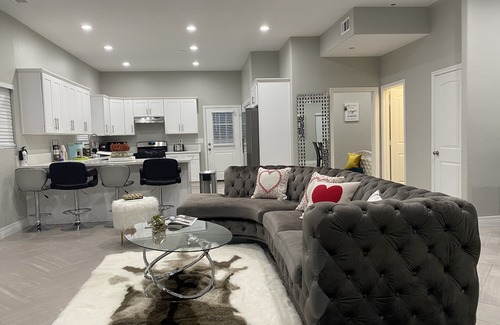 San Bernardino Casa | Just Built! Private Luxury: Insta Worthy BRAND NEW Home: Luxurious+COMFORT