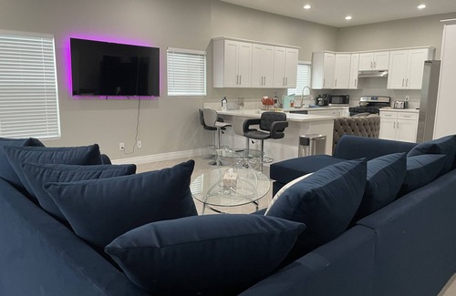 San Bernardino Casa | Just Built! Private Luxury: Insta Worthy BRAND NEW Home: Luxurious+COMFORT