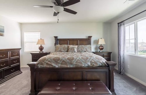 Redlands Casa | Just like being at home! (3 Bedrooms) w/ Access to park with a walking trail.