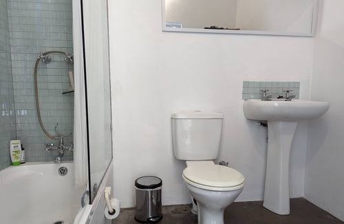 Green Point Casa | Just Listed! The Orange House