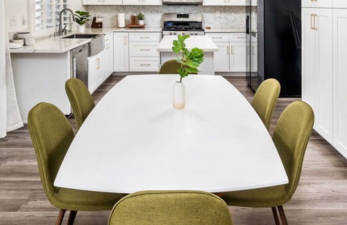 Ontario Casa | Just minutes away from Ontario, Ca Airport, Luxury Living at its finest!