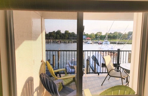 Lewes Condominio | JUST RELEASED...SPECTACULAR SUNSETS- WATERFRONT 2- BED/ 2- BATH CONDO POOL/WIFI