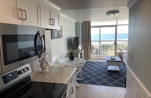 Litchfield by the Sea Condominio | Just renovated. Best Ocean View Property