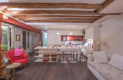 6th Arrondissement Apartamento | JUST STEPS AWAY FROM THE ICONIC SAINT-SULPICE CHURCH-110 SQM