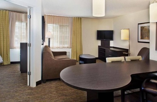 Somerset Casa | Just What You Were Looking For! 3 Spacious units to enjoy with Kitchen!