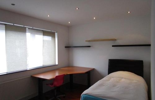 Krisztinavaros Apartamento | két tágas utcai szoba és egy kert