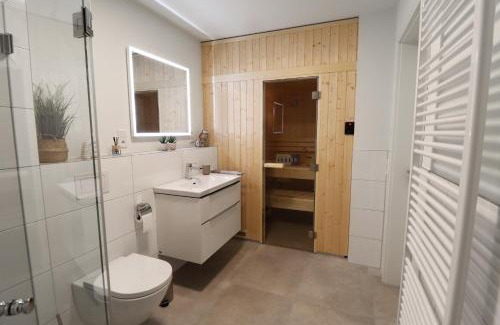 Tossens Apartamento | KÜSTE33/24 – Exklusive Ferienwohnung mit Sauna & nah am Strand!