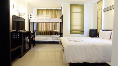 Krabi Hotel | K.M. House