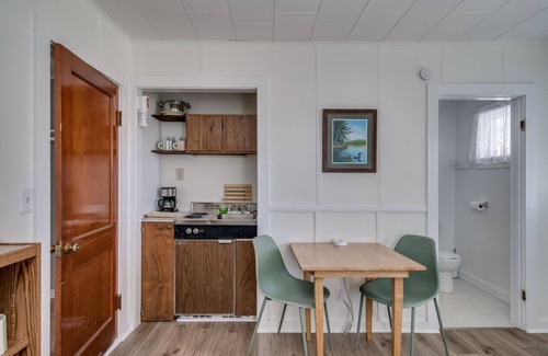 Clayton Apartamento | K's Motel with Stunning St. Lawrence River Views - Room 1