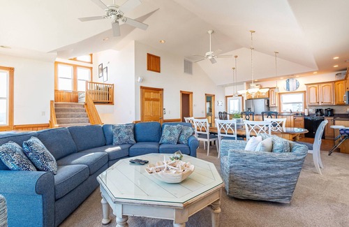 Colington Casa | K1421 Acqua. Ocean Views; Semi-Oceanfront; Elevator; Private Pool; Rec Room!