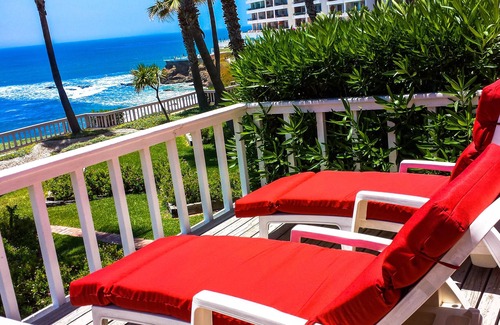 Playas de Rosarito Villa | K38 Club Marena Villa de 2 pisos, Ultimate Beach Pad y Can Check Surf desde la cama.