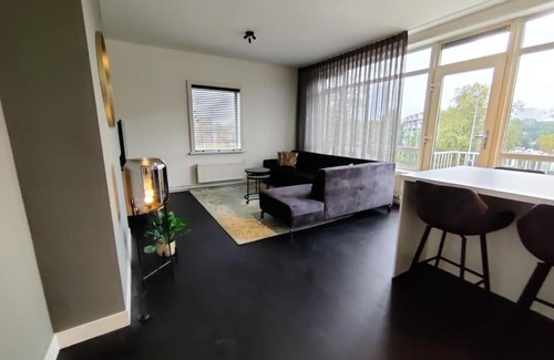 Eindhoven Apartamento | k50159 Spacious and modern apartment near the city center, free parking