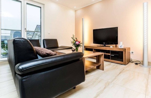 Rath-Heumar Apartamento | K83 Apartment for 8 people with terrace and free WiFi in Cologne Rath