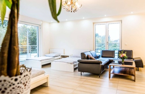 Rath-Heumar Apartamento | K83 Apartment for 8 people with terrace and free WiFi in Cologne Rath