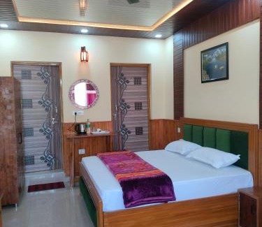Tehri Casa | Kaafal hotel & restaurant