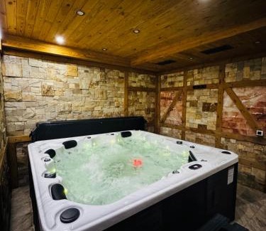 Vatra Dornei Chalet De Esquí | KABAN BOUTIQUE HOTEL - 5Star Central Villa in Vatra Dornei