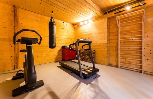 Biarritz Villa | KABANE KEYWEEK Villa pool spa sauna downtown