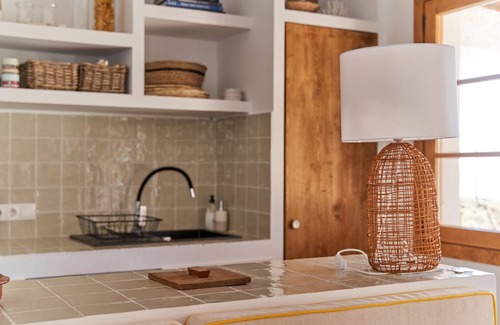 Competa Villa | Roots - villa de confort moderno en la naturaleza andaluza