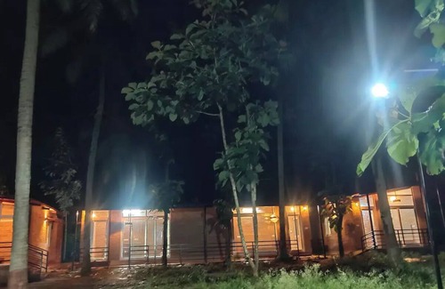 Heggadadevankote Casa | Kabini Lakeside Earthern Cottages Farmstay Rustic