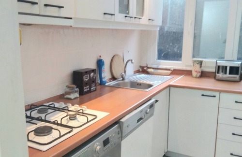 Rasimpasa Apartamento | Kadıköy (Boğa) Geniş ve Ferah Daire