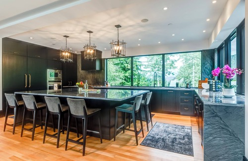 Whistler Creekside Casa | Kadenwood 2924 – Ski in Ski out, Private Pool, Hot Tub, Elevator & Gondola
